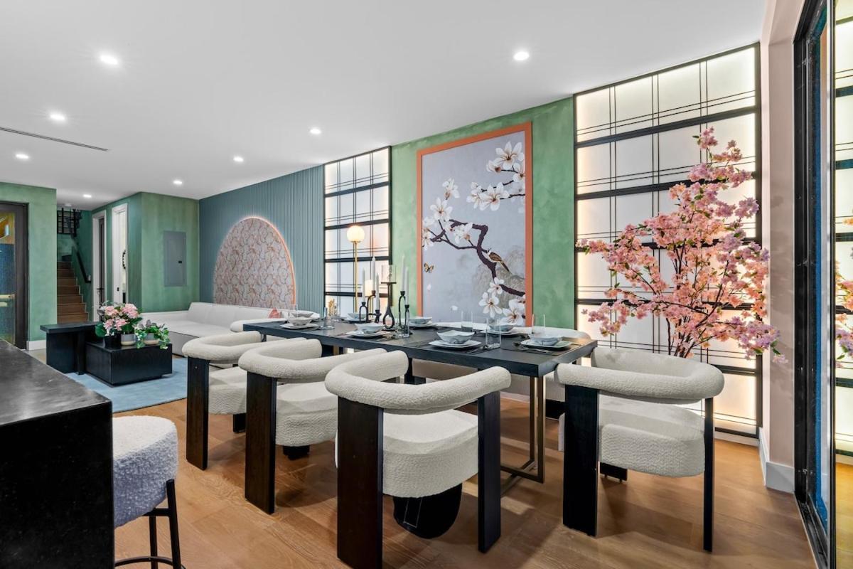 2 Homes Pools Kitchens Greece Japan Design Hébergement de vacances *